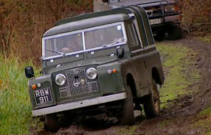 Land Rover Series II 88